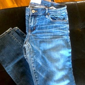 Abercrombie and Fitch super stretchy skinny legs